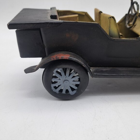 Vintage Metal Car - Picture 10 of 11